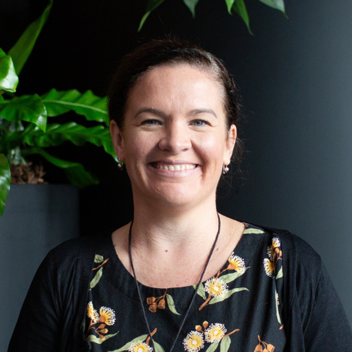 Lisa Hinde logo