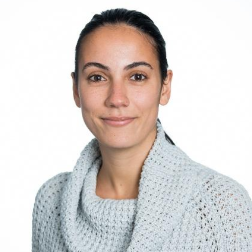 Dr Karine Manera logo