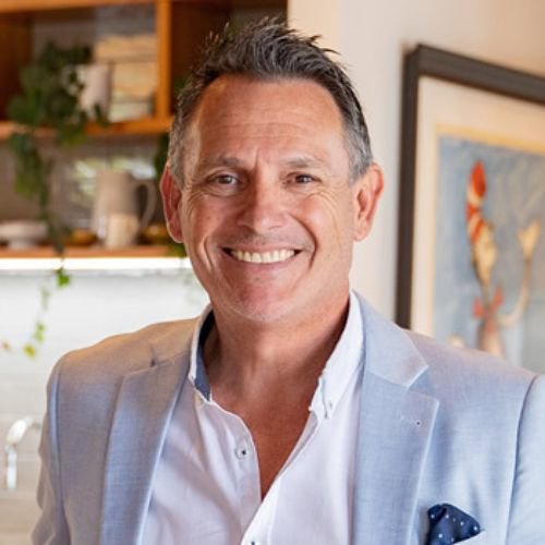 Andy Dye - Barfoot & Thompson  logo