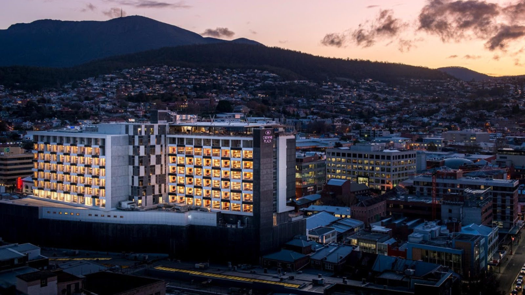 Crowne Plaza Hobart
