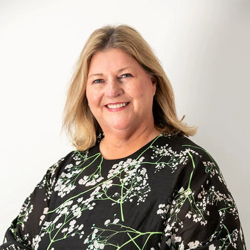 Mandy Hutchinson logo